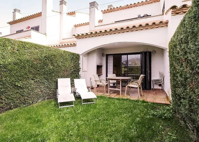 Sistachrentals Casa La Pletera 374 Con Jardin Privado Y Piscina Comunitaria