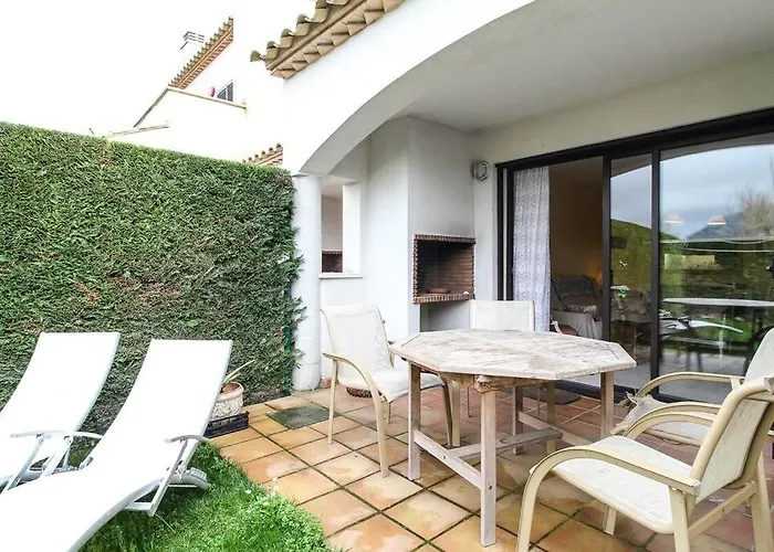 Sistachrentals Casa La Pletera 374 Con Jardin Privado Y Piscina Comunitaria