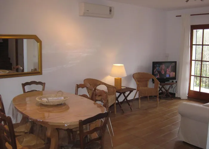 Casa Con Jardin, Piscina, Y Terrazas En Zona Tranquila Cerca De L'Estartit - Es-323-24